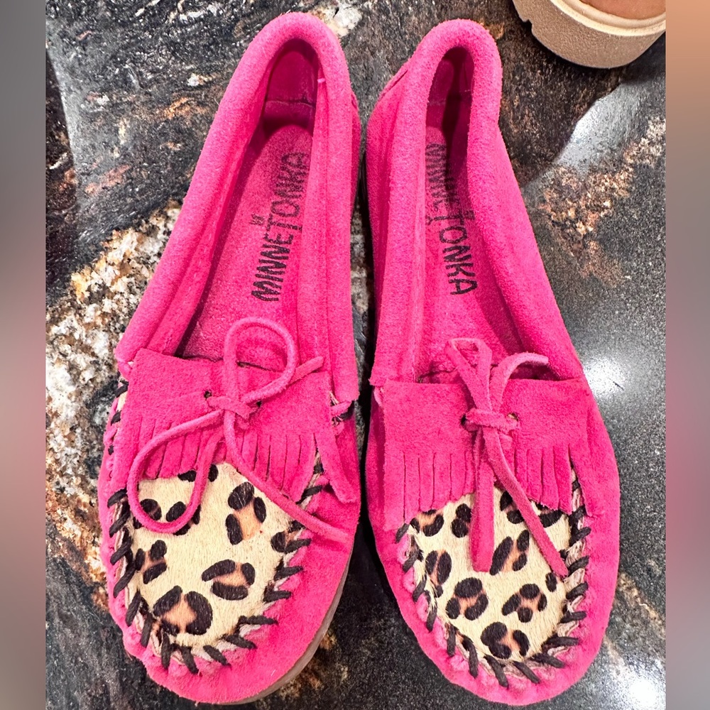 Minnetonka size 12 Mocs EUC